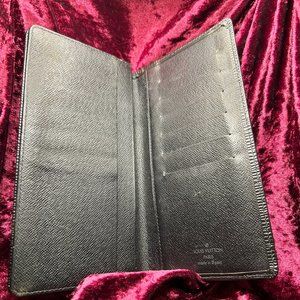 Louis Vuitton Epi Leather Bi-Fold Long Wallet